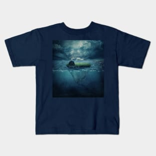 lost in the ocean Kids T-Shirt